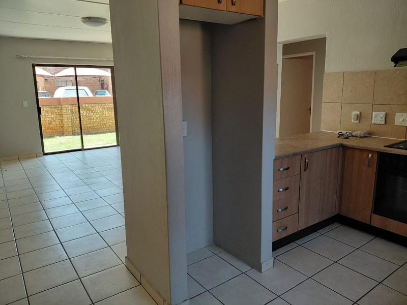 To Let 2 Bedroom Property for Rent in Dalpark Gauteng
