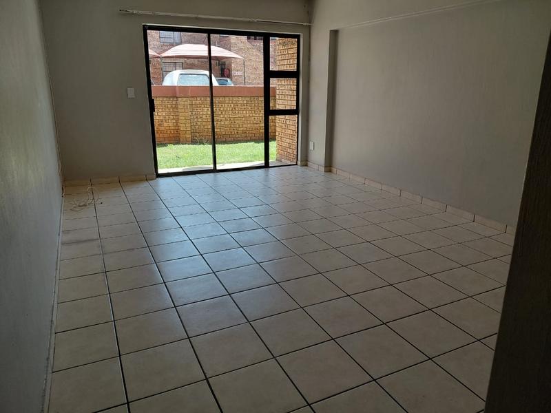 To Let 2 Bedroom Property for Rent in Dalpark Gauteng
