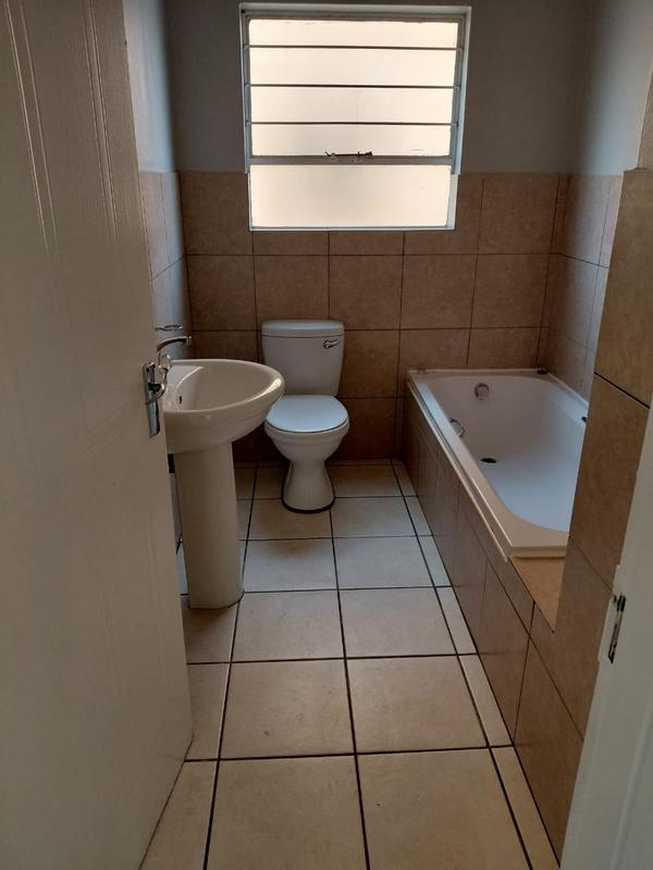 To Let 2 Bedroom Property for Rent in Dalpark Gauteng