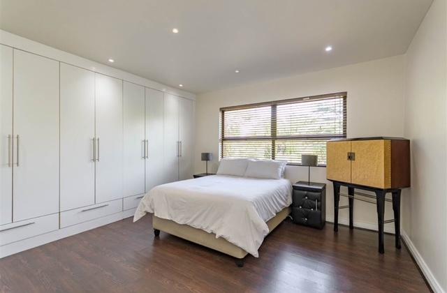 5 Bedroom Property for Sale in Morningside Gauteng