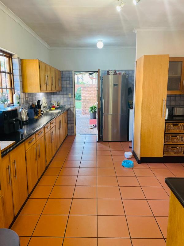 4 Bedroom Property for Sale in Zwartkop Gauteng