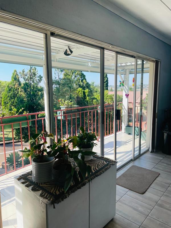 4 Bedroom Property for Sale in Zwartkop Gauteng