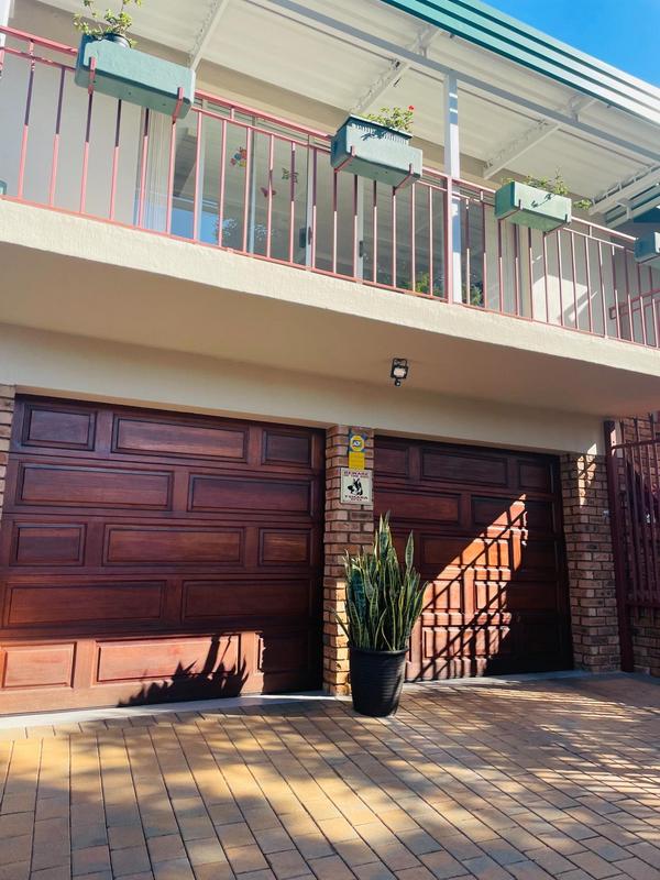 4 Bedroom Property for Sale in Zwartkop Gauteng