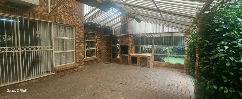 To Let 3 Bedroom Property for Rent in Greenhills Gauteng
