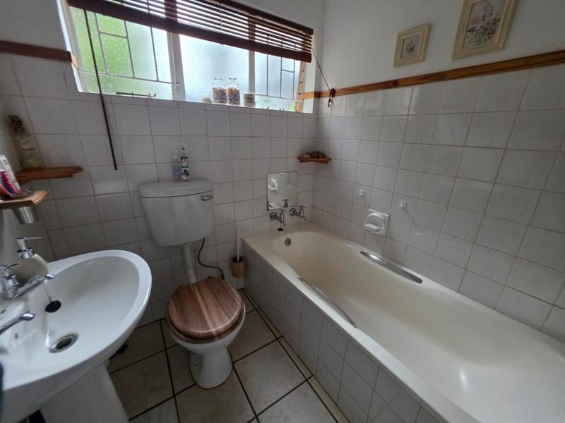 3 Bedroom Property for Sale in Helikonpark Gauteng