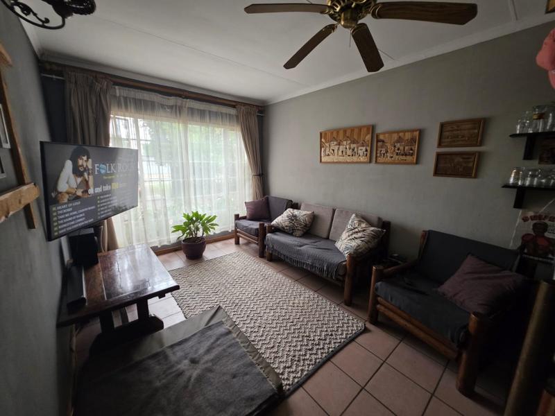 3 Bedroom Property for Sale in Helikonpark Gauteng
