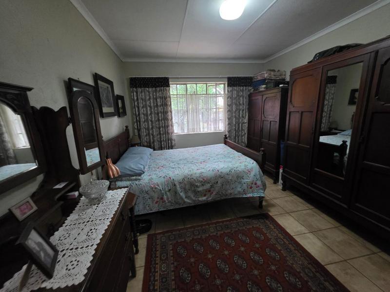 3 Bedroom Property for Sale in Helikonpark Gauteng