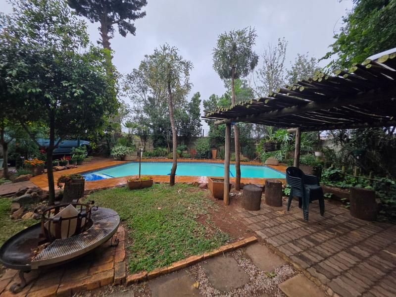 3 Bedroom Property for Sale in Helikonpark Gauteng