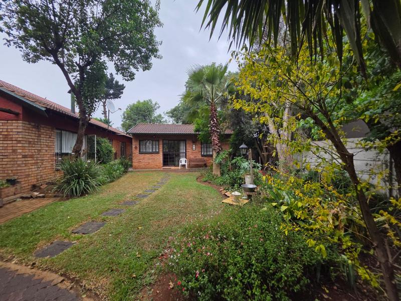 3 Bedroom Property for Sale in Helikonpark Gauteng
