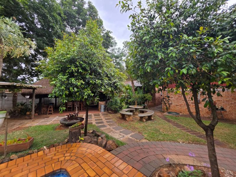 3 Bedroom Property for Sale in Helikonpark Gauteng