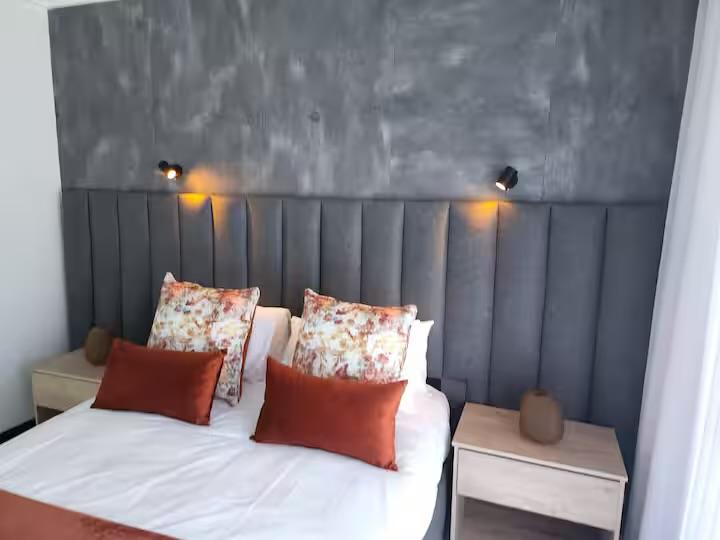 To Let 2 Bedroom Property for Rent in Fourways Gauteng