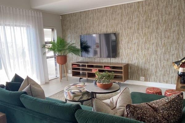 To Let 2 Bedroom Property for Rent in Waterfall Gauteng