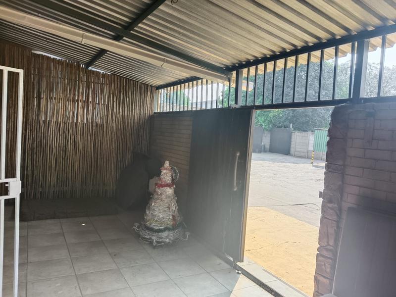 To Let commercial Property for Rent in Duncanville Gauteng