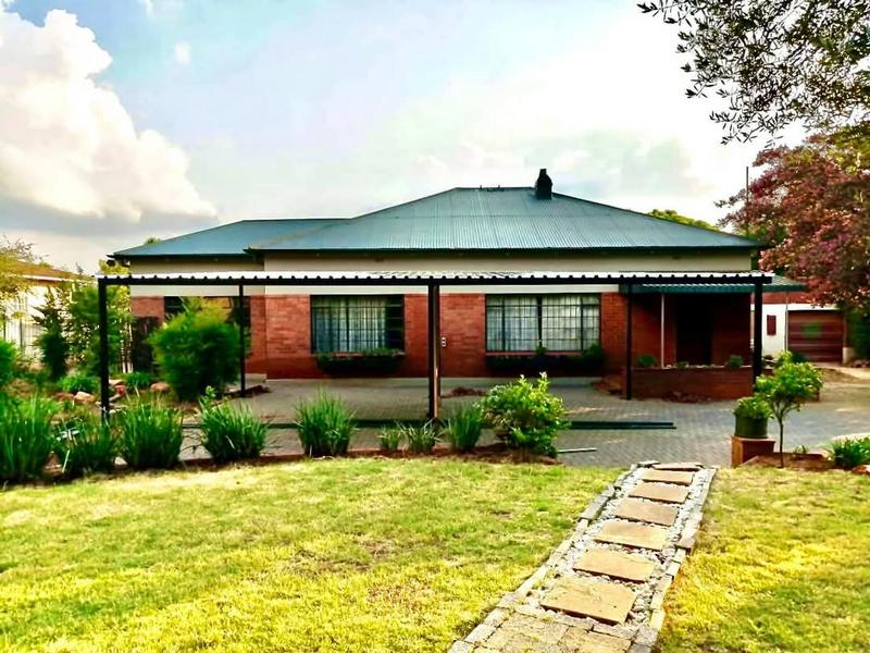 To Let 3 Bedroom Property for Rent in Florida Park Gauteng