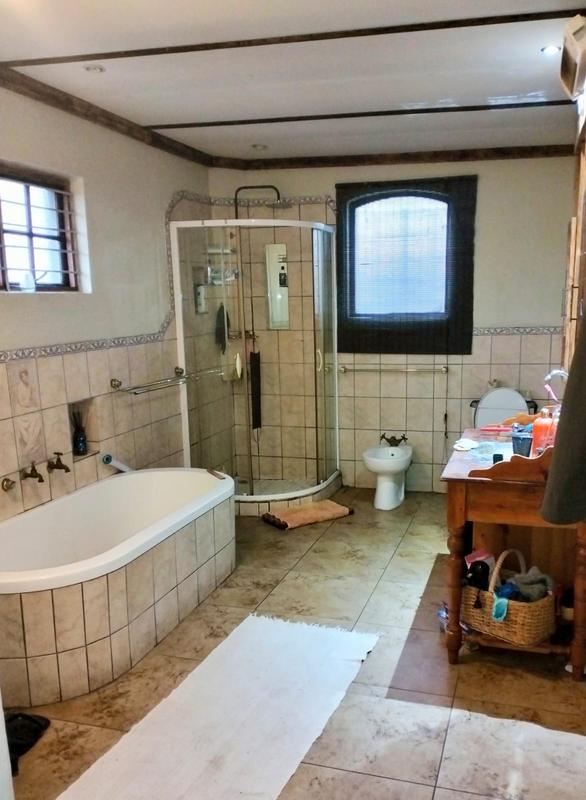 To Let 3 Bedroom Property for Rent in Florida Park Gauteng