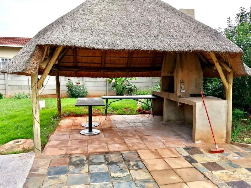 To Let 3 Bedroom Property for Rent in Florida Park Gauteng
