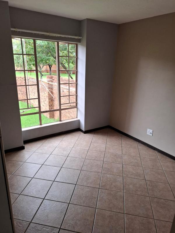 To Let 2 Bedroom Property for Rent in Mooikloof Ridge Gauteng