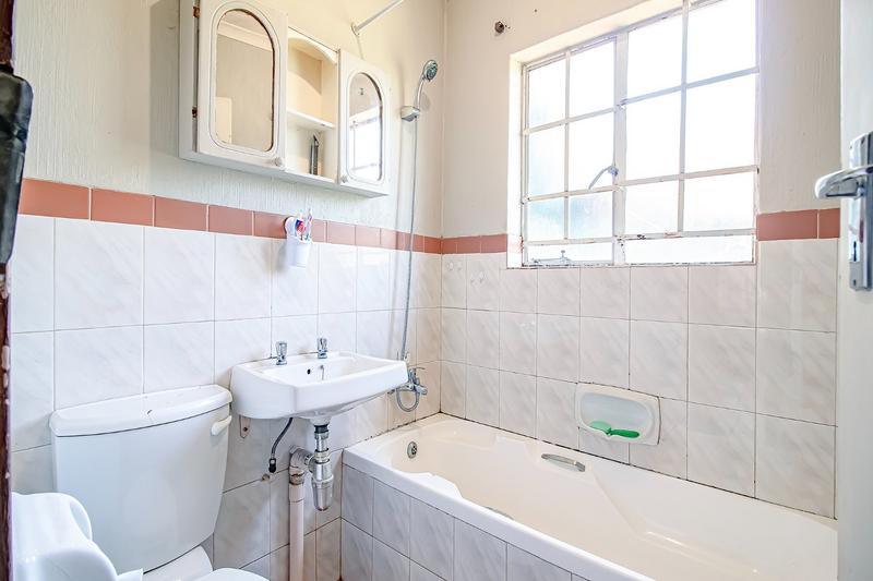 2 Bedroom Property for Sale in Doornpoort Gauteng