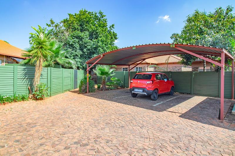 2 Bedroom Property for Sale in Doornpoort Gauteng