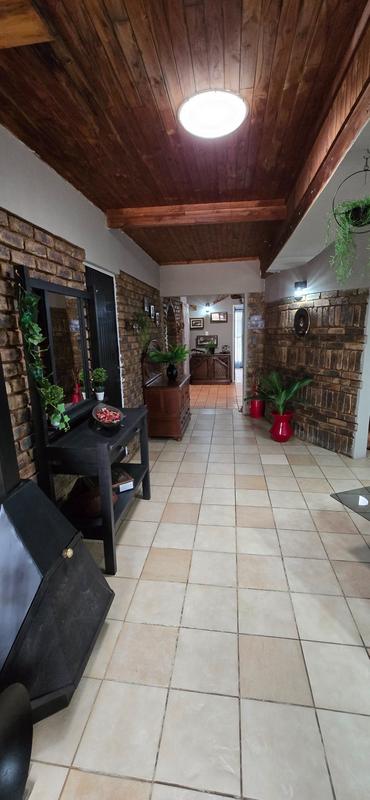 4 Bedroom Property for Sale in Dorandia Gauteng