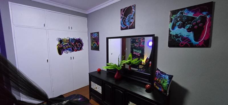 4 Bedroom Property for Sale in Dorandia Gauteng