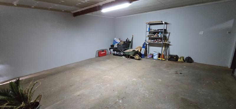 4 Bedroom Property for Sale in Dorandia Gauteng