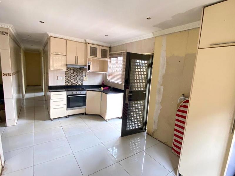 3 Bedroom Property for Sale in Protea Glen Gauteng