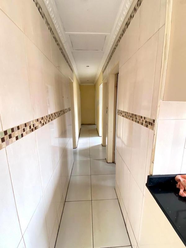 3 Bedroom Property for Sale in Protea Glen Gauteng