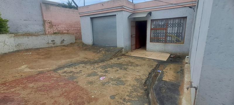 2 Bedroom Property for Sale in Sol Plaatjie Gauteng