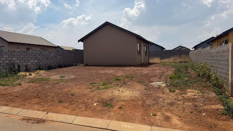 2 Bedroom Property for Sale in Toekomsrus Gauteng