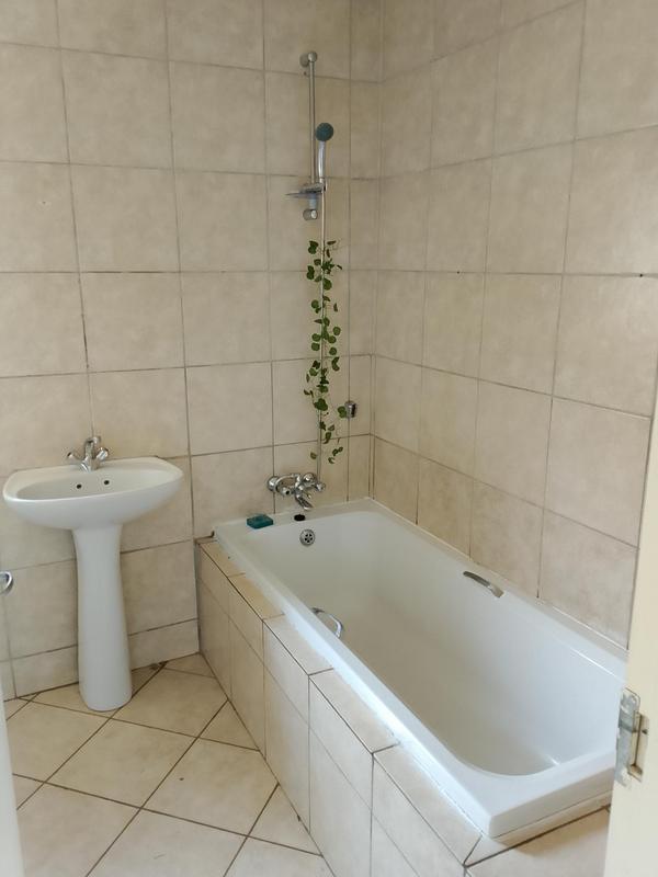 To Let 3 Bedroom Property for Rent in Kya Sands Gauteng