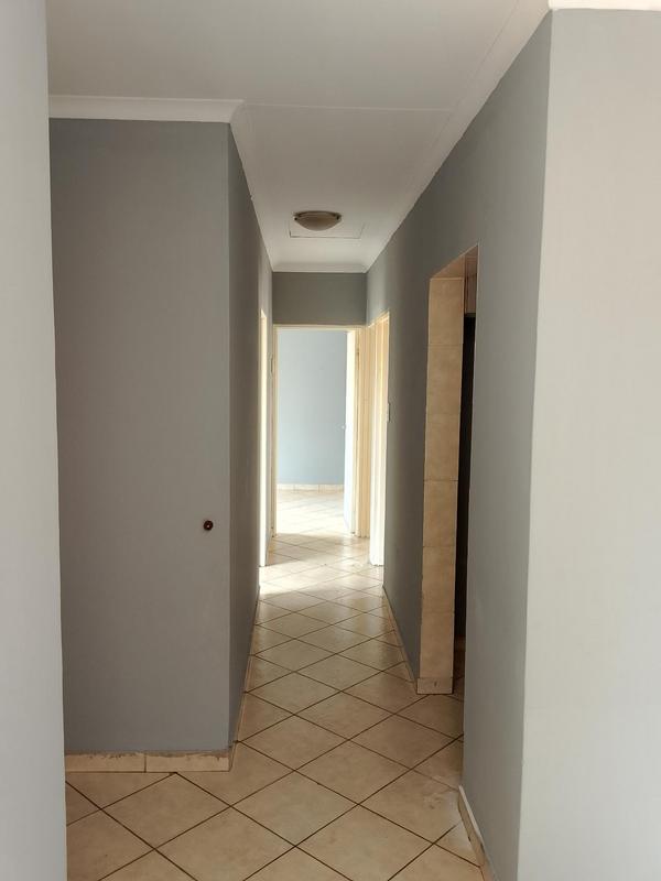 To Let 3 Bedroom Property for Rent in Kya Sands Gauteng