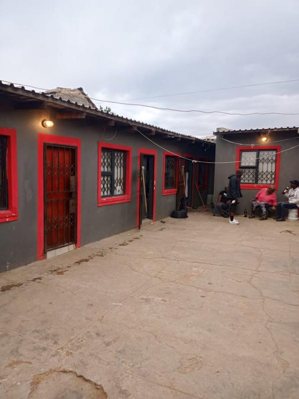10 Bedroom Property for Sale in Naturena Gauteng