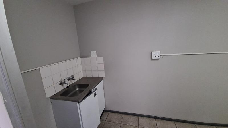 To Let commercial Property for Rent in Grand Central Gauteng
