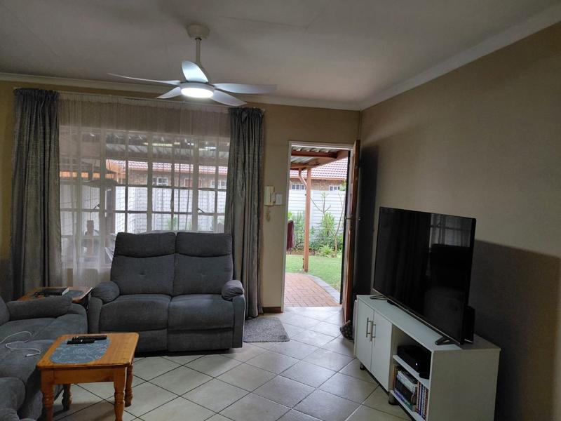 2 Bedroom Property for Sale in Annlin Gauteng