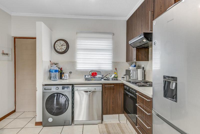 1 Bedroom Property for Sale in Lonehill Gauteng