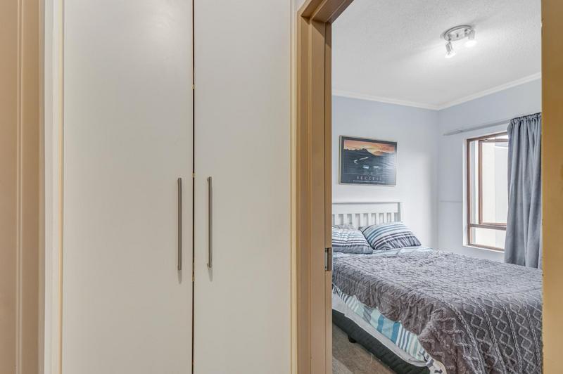 1 Bedroom Property for Sale in Lonehill Gauteng