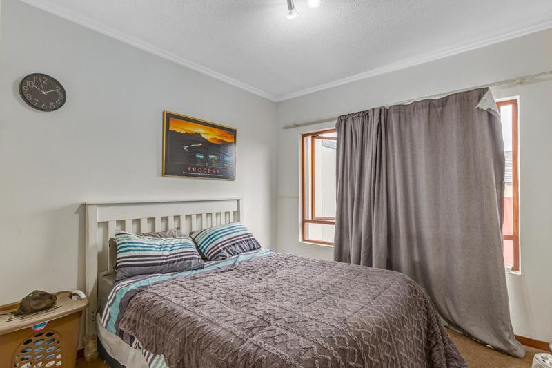 1 Bedroom Property for Sale in Lonehill Gauteng