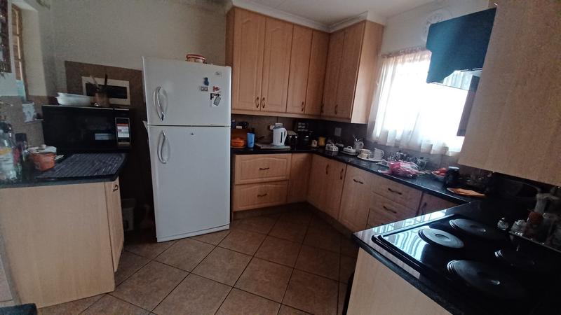 3 Bedroom Property for Sale in Magalieskruin Gauteng