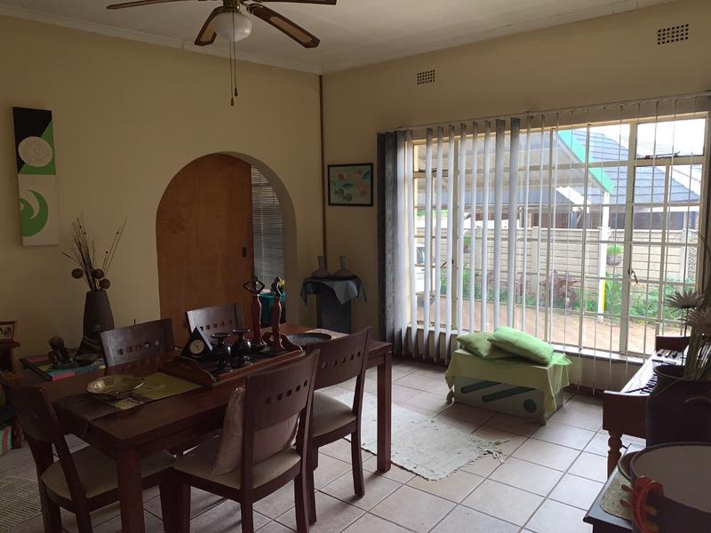 4 Bedroom Property for Sale in Flora Gardens Gauteng