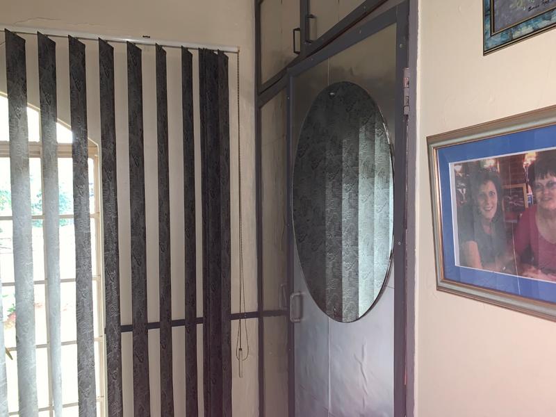 4 Bedroom Property for Sale in Flora Gardens Gauteng