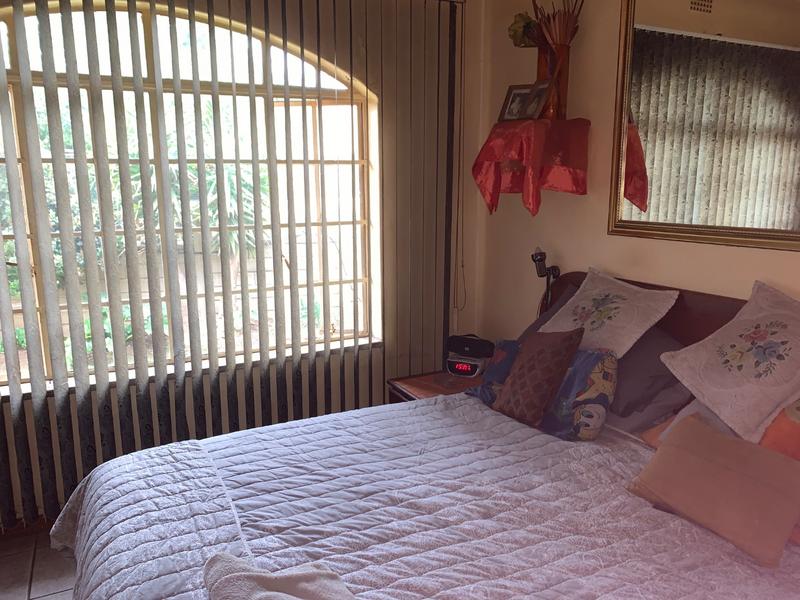 4 Bedroom Property for Sale in Flora Gardens Gauteng