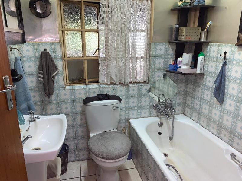 4 Bedroom Property for Sale in Flora Gardens Gauteng