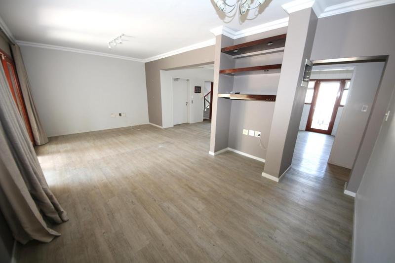 2 Bedroom Property for Sale in Dunkeld West Gauteng