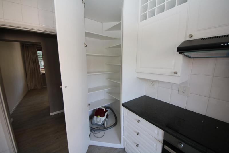 2 Bedroom Property for Sale in Dunkeld West Gauteng