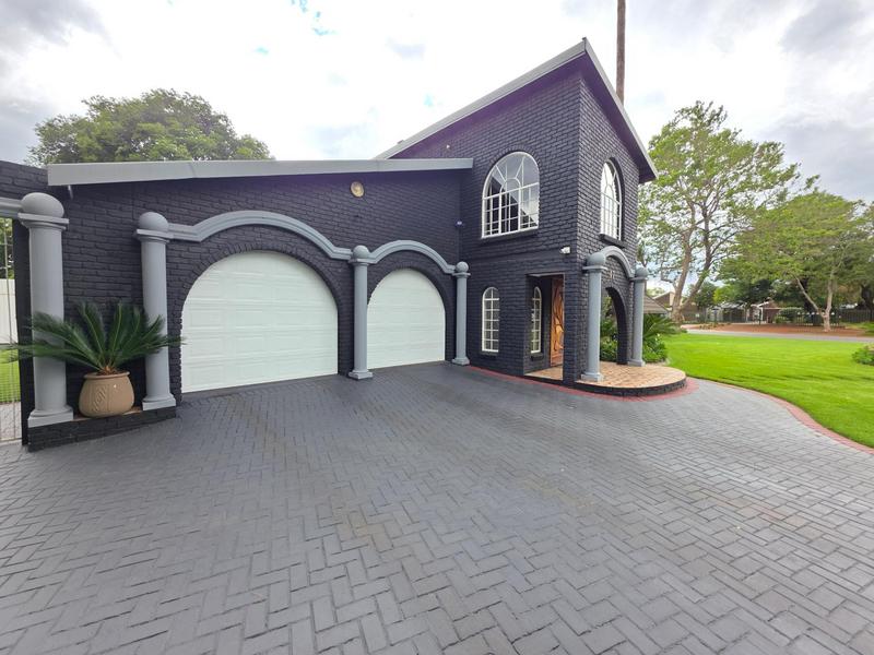 3 Bedroom Property for Sale in Golf Park Gauteng