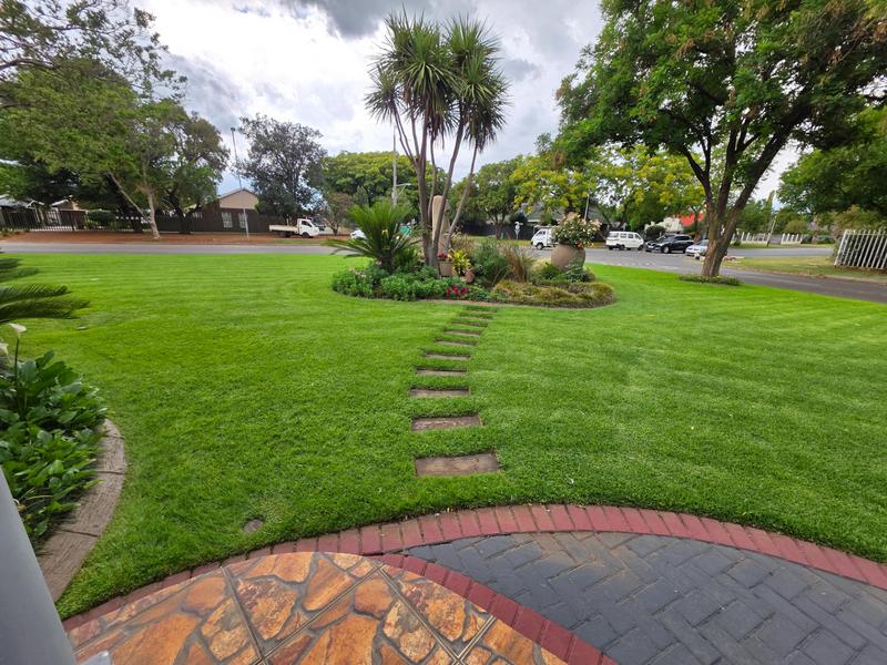 3 Bedroom Property for Sale in Golf Park Gauteng