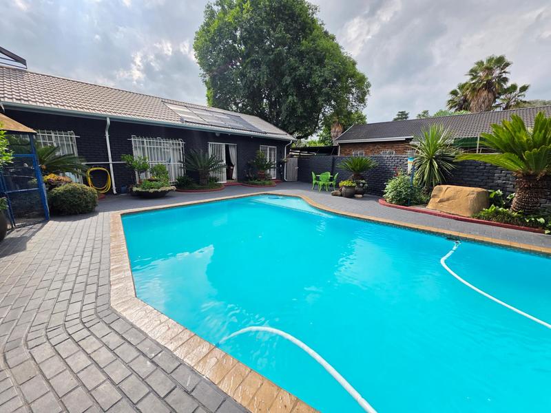 3 Bedroom Property for Sale in Golf Park Gauteng