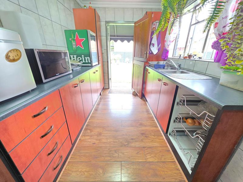 3 Bedroom Property for Sale in Golf Park Gauteng