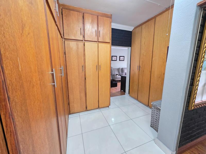 3 Bedroom Property for Sale in Golf Park Gauteng